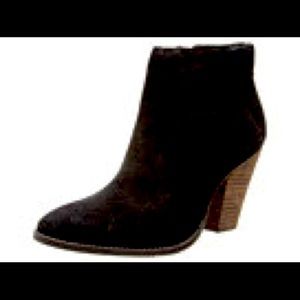 DV by Dolce Vita Hence Suede Ankle Boot